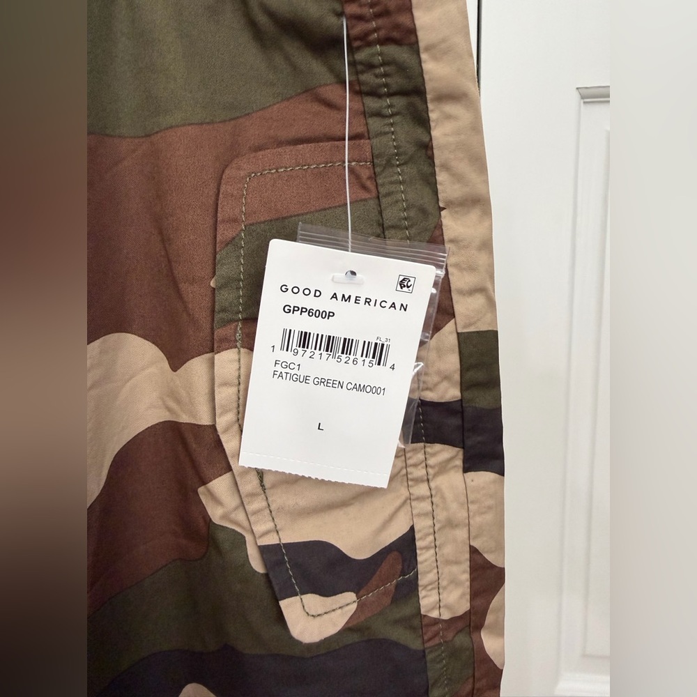 NWT Good American Women's Parachute Green Camo Cargo Pants Size L - Picture 7 of 11